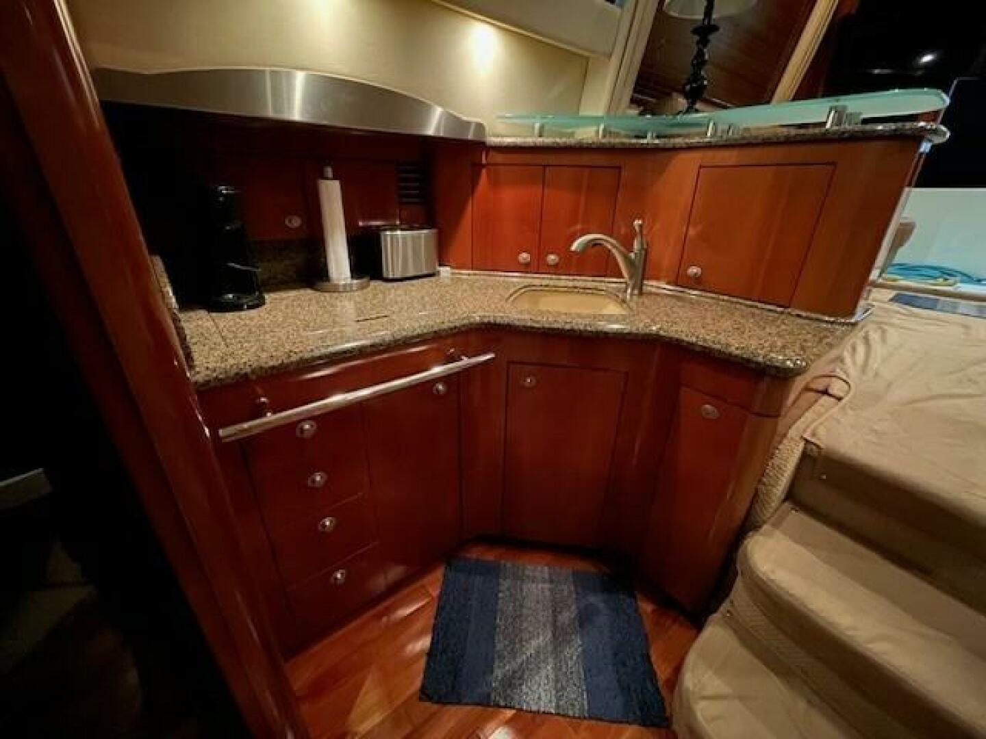 Slide: The Image of Sea Ray 420 Sedan Bridge 2005 - 5129532