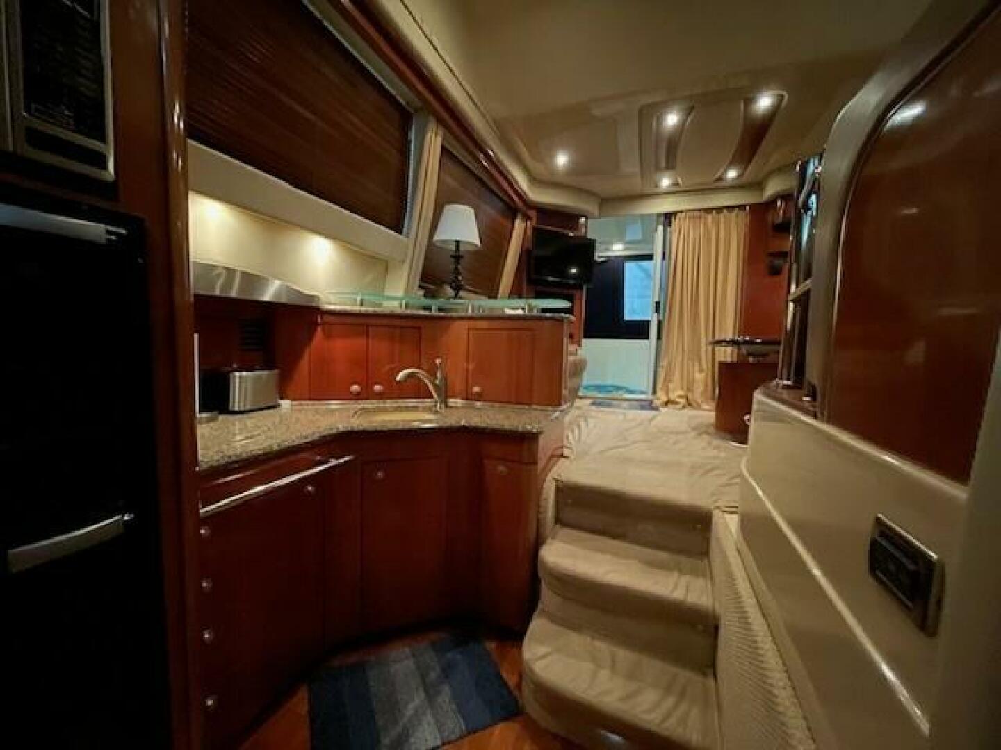 Slide: The Image of Sea Ray 420 Sedan Bridge 2005 - 5129534