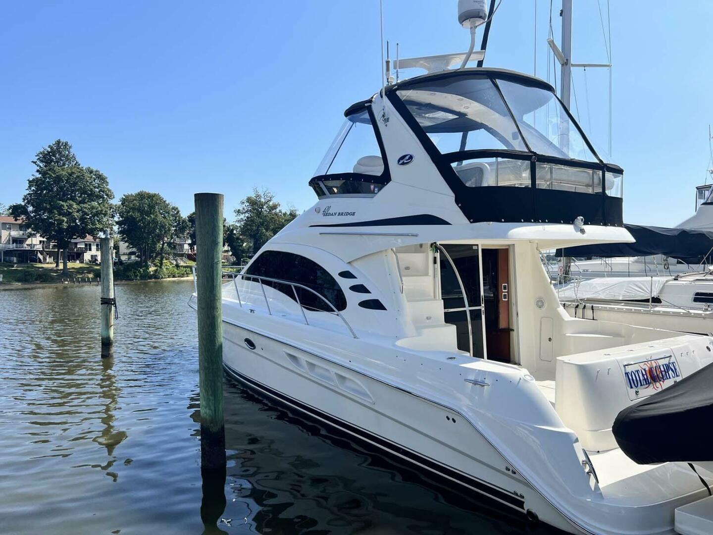 Slide: The Image of Sea Ray 420 Sedan Bridge 2005 - 4688411