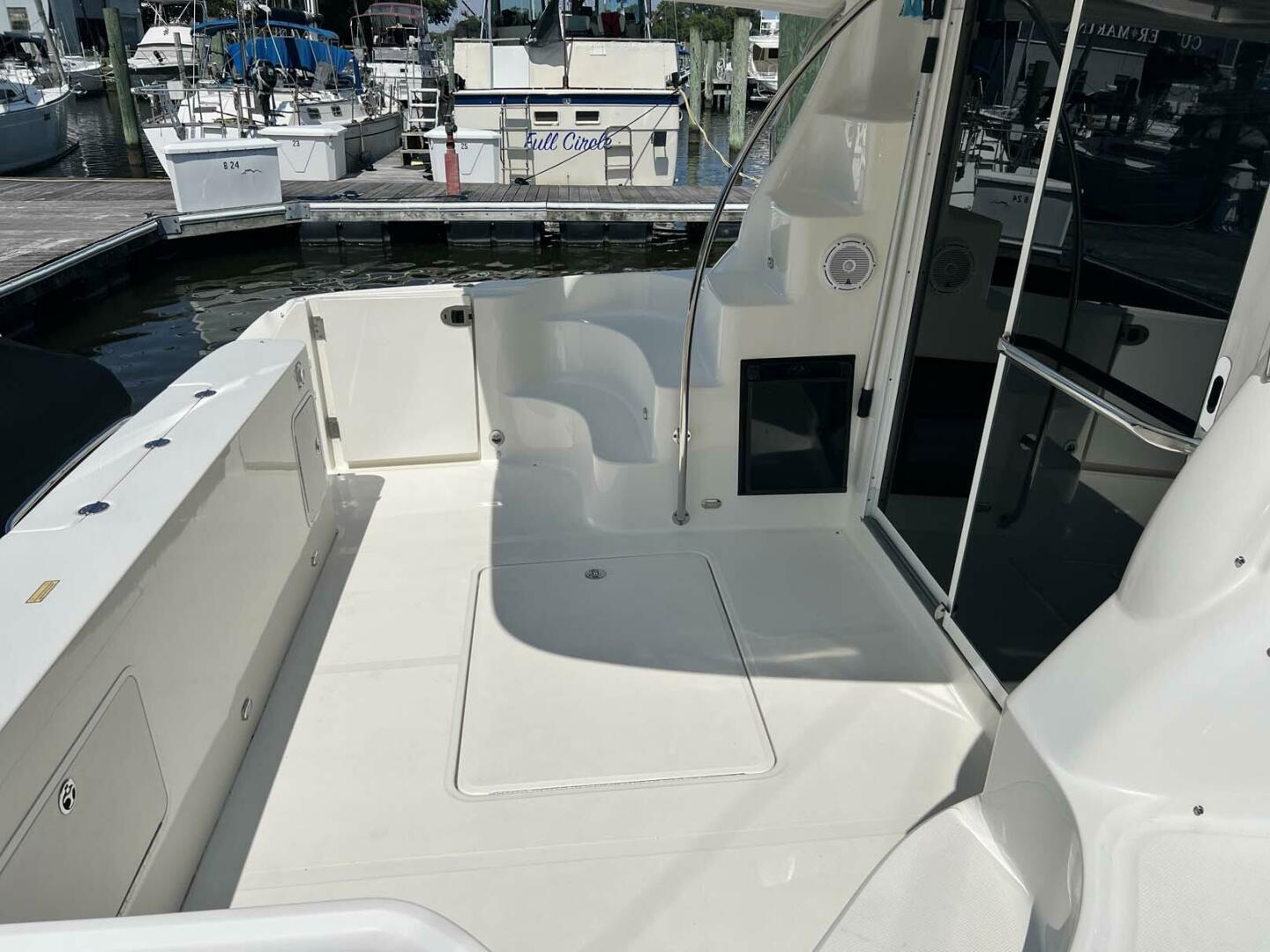 Slide: The Image of Sea Ray 420 Sedan Bridge 2005 - 4688414