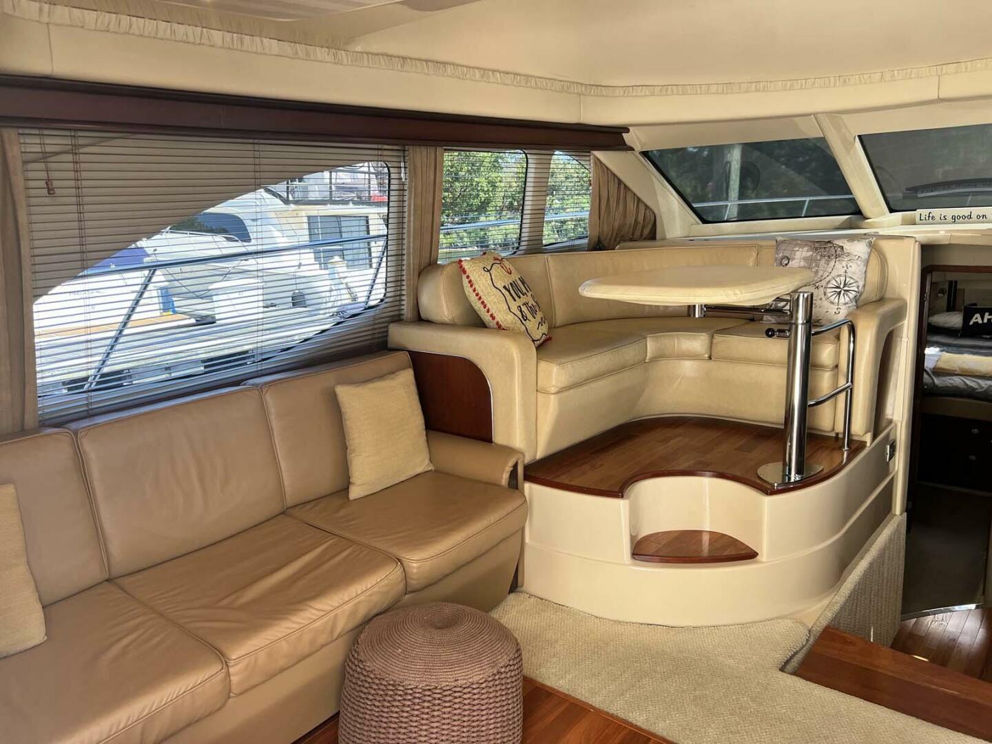 Slide: The Image of Sea Ray 420 Sedan Bridge 2005 - 4688417