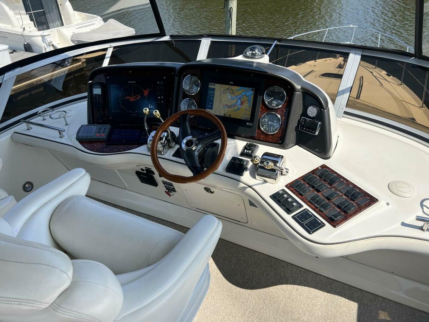 Slide: The Image of Sea Ray 420 Sedan Bridge 2005 - 4688439