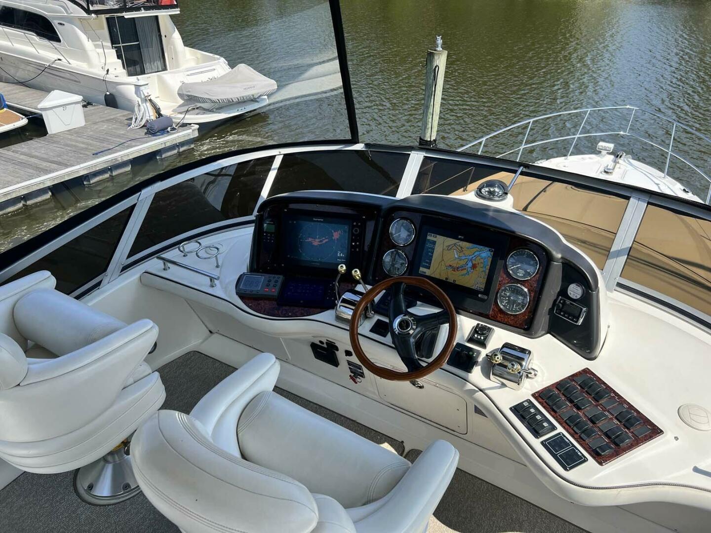 Slide: The Image of Sea Ray 420 Sedan Bridge 2005 - 4688441