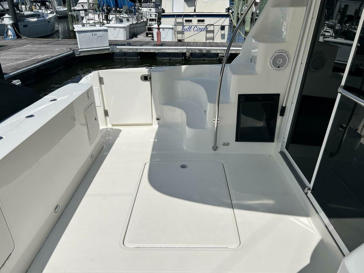 Slide: The Image of Sea Ray 420 Sedan Bridge 2005 - 4688448