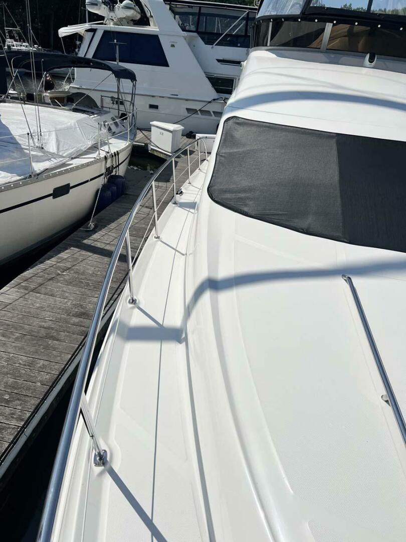 Slide: The Image of Sea Ray 420 Sedan Bridge 2005 - 4688458
