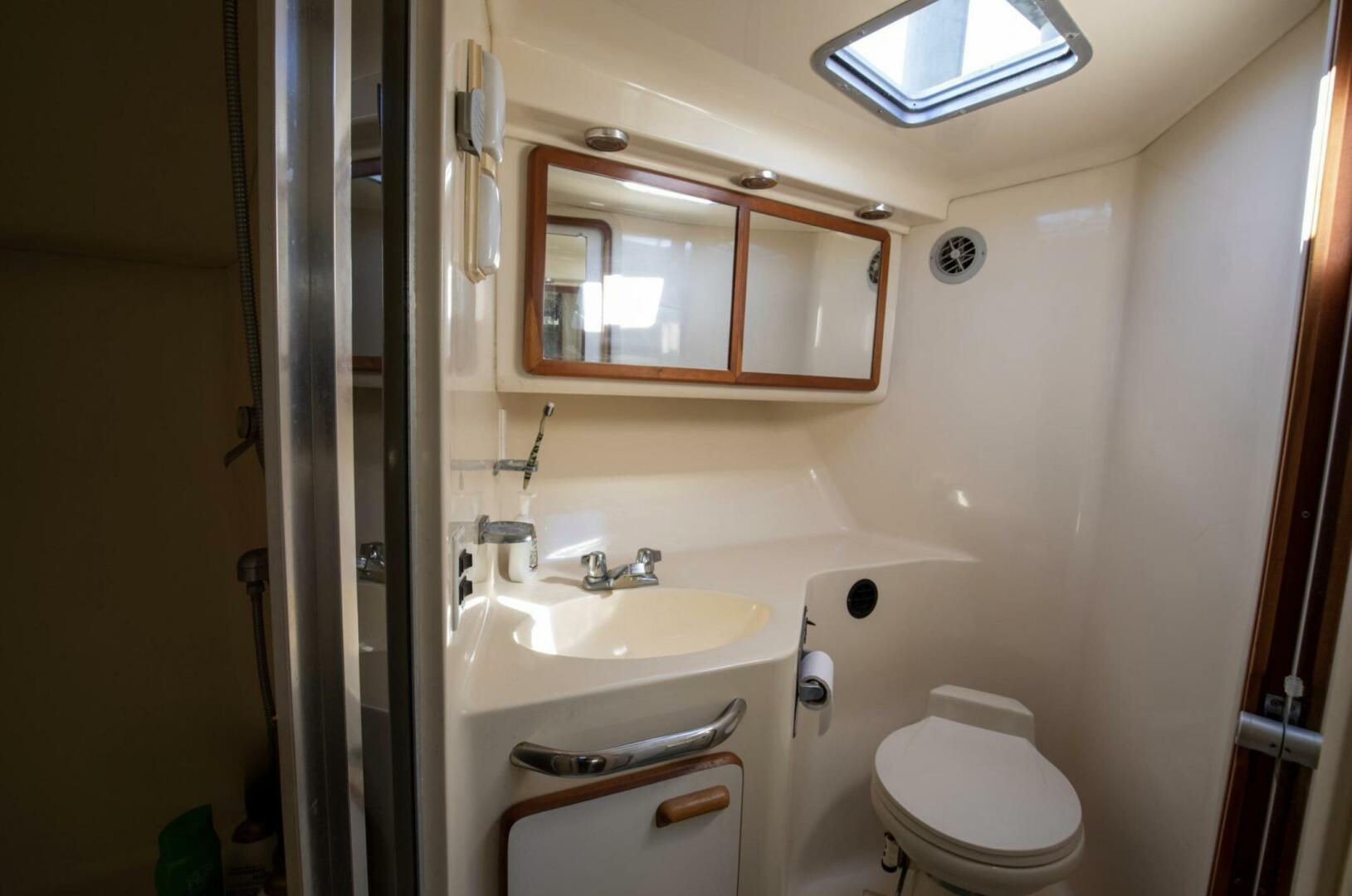 Slide: The Image of Sea Ray 420 Sundancer 1990 - 4869038