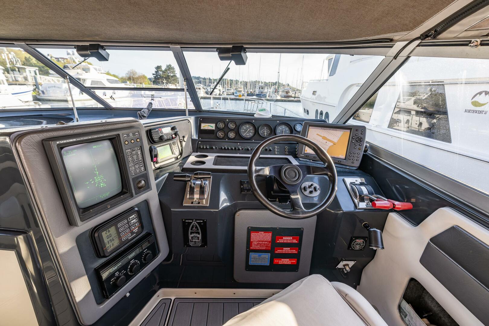 Slide: The Image of Sea Ray 420 Sundancer 1991 - 5239486