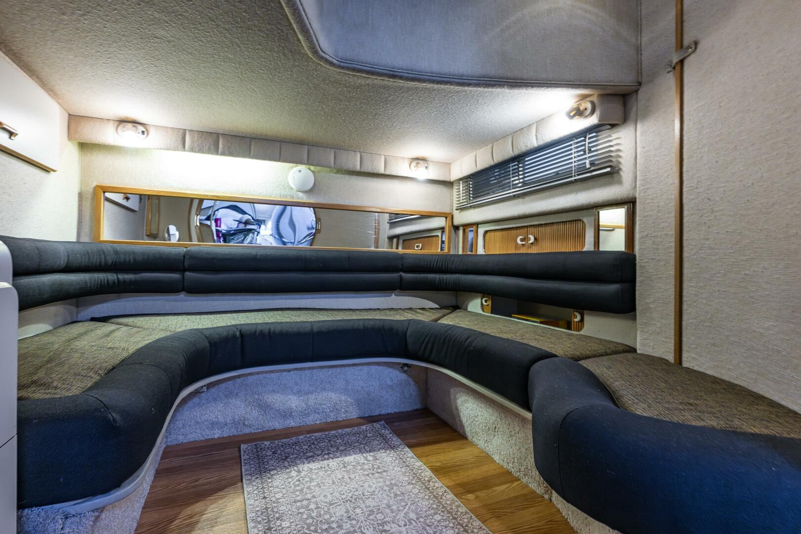 Slide: The Image of Sea Ray 420 Sundancer 1991 - 5239509