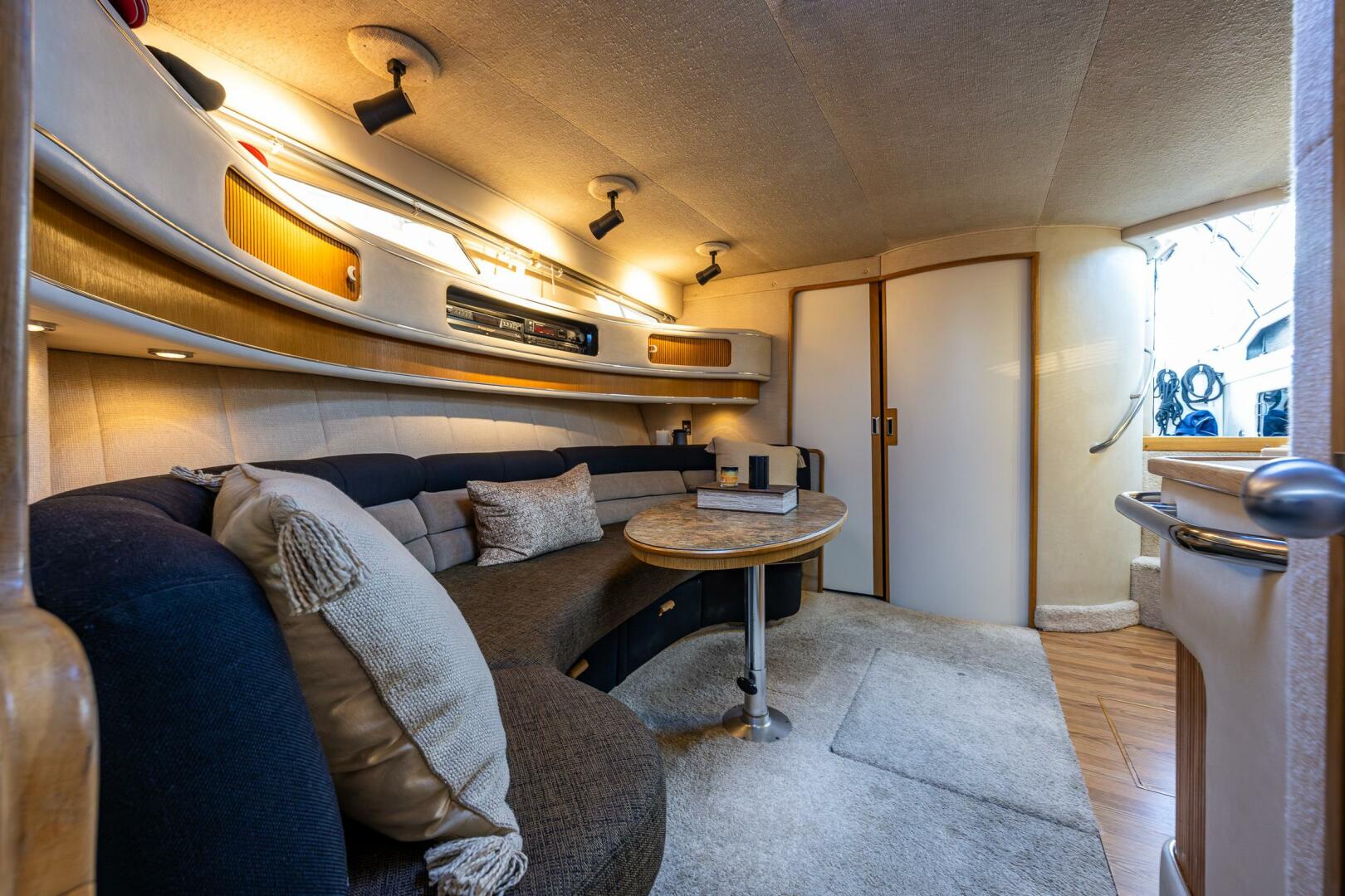 Slide: The Image of Sea Ray 420 Sundancer 1991 - 5239504