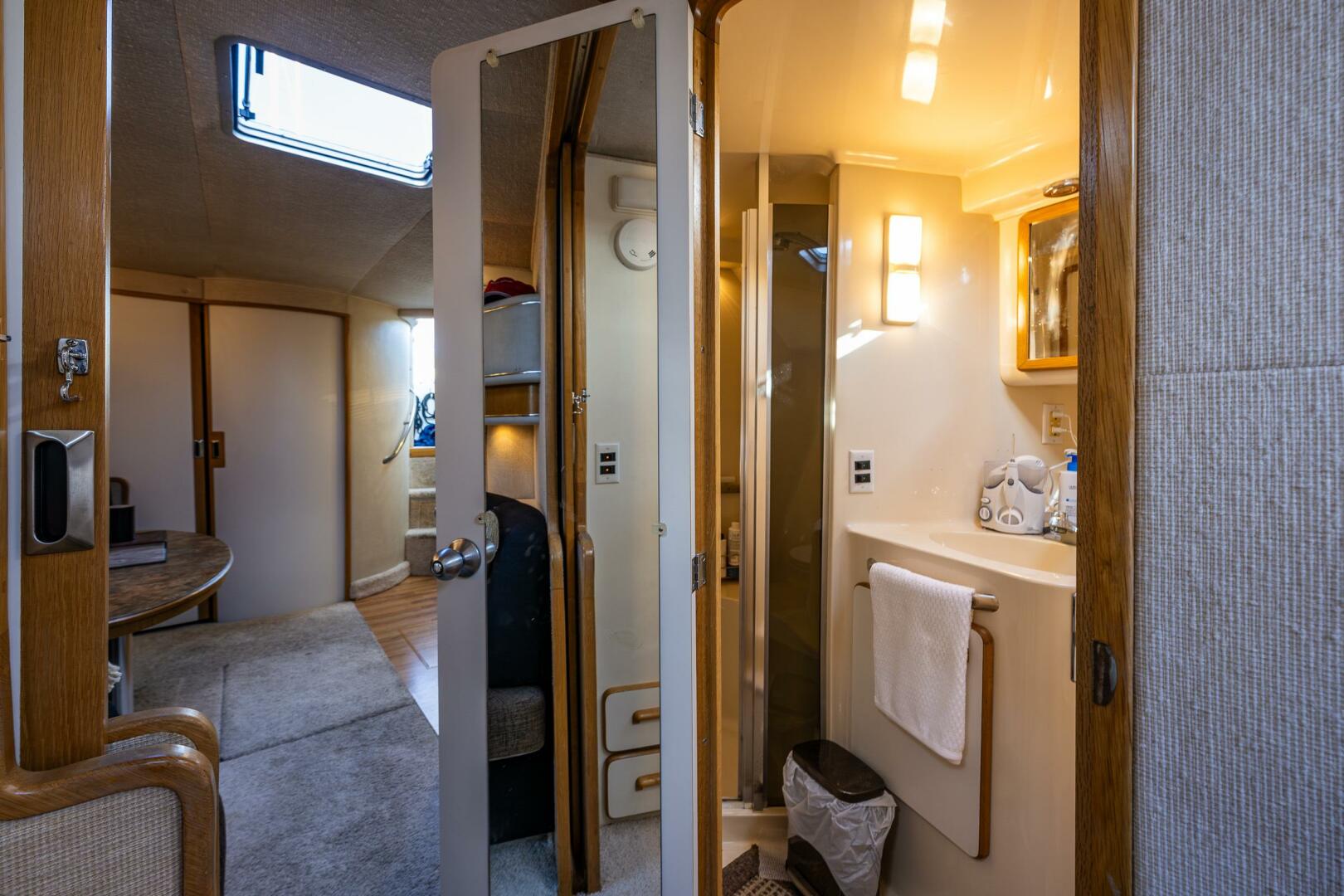 Slide: The Image of Sea Ray 420 Sundancer 1991 - 5239498