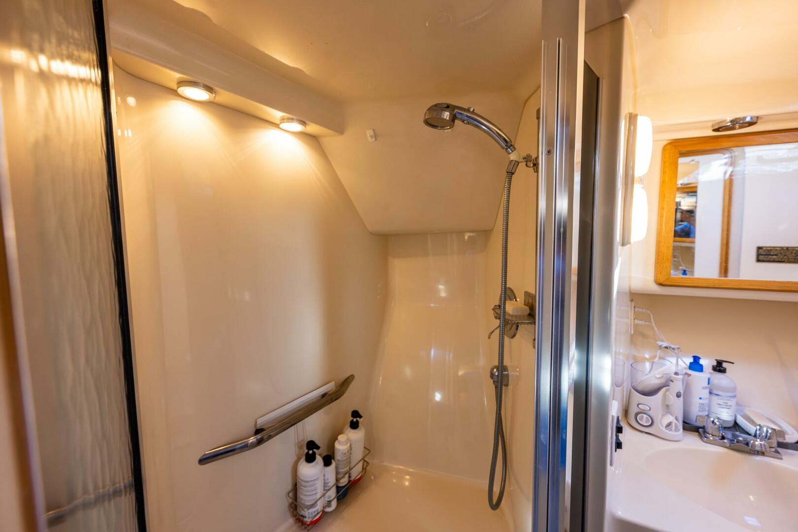 Slide: The Image of Sea Ray 420 Sundancer 1991 - 5239497