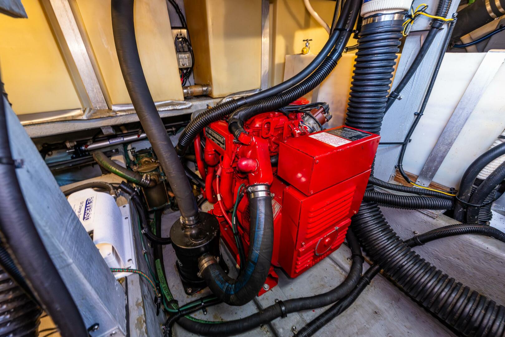 Slide: The Image of Sea Ray 420 Sundancer 1991 - 5239473