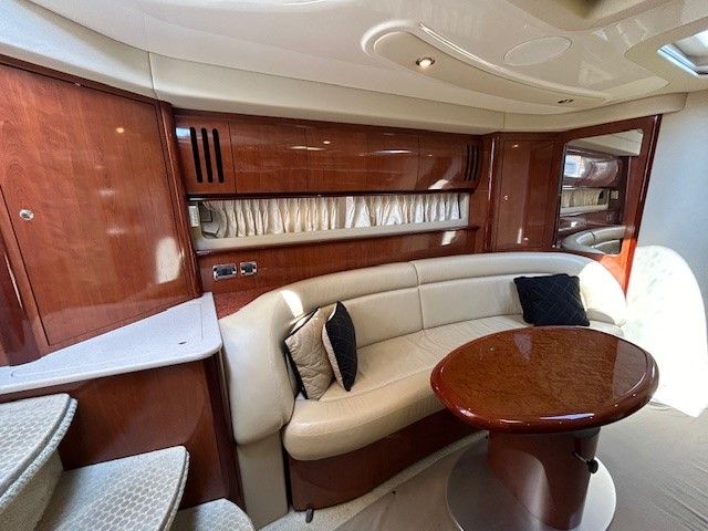 Slide: The Image of Sea Ray 420 SUNDANCER 2003 - 10