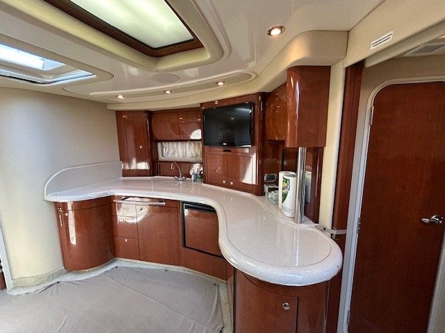 Slide: The Image of Sea Ray 420 SUNDANCER 2003 - 11