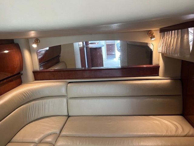 Slide: The Image of Sea Ray 420 SUNDANCER 2003 - 15