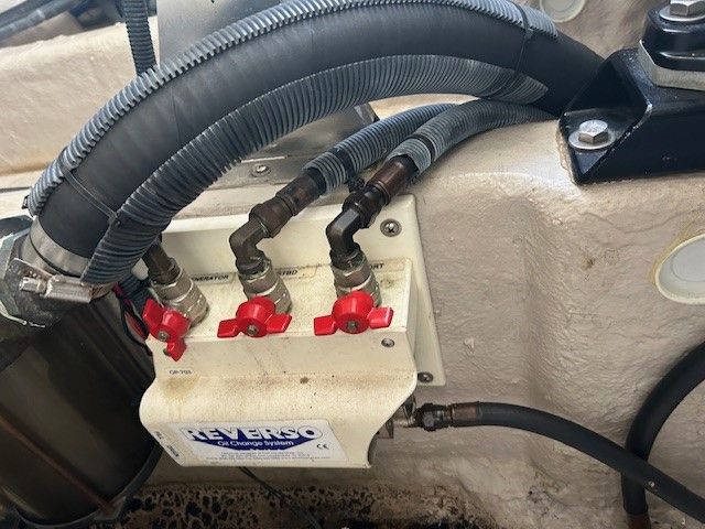 Slide: The Image of Sea Ray 420 SUNDANCER 2003 - 19