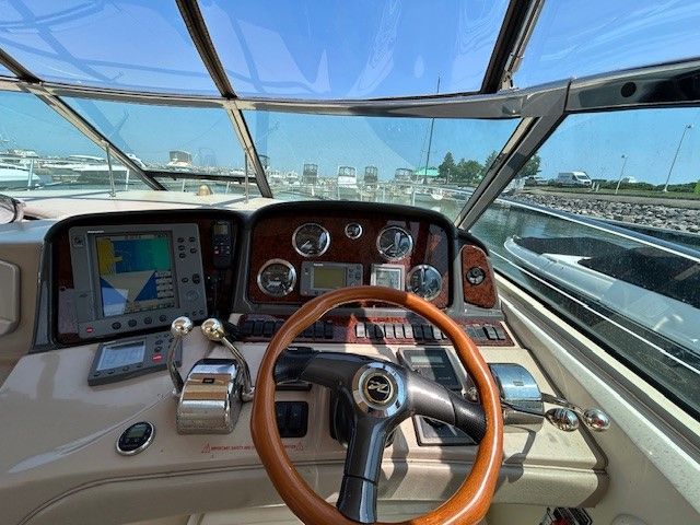 Slide: The Image of Sea Ray 420 SUNDANCER 2003 - 5