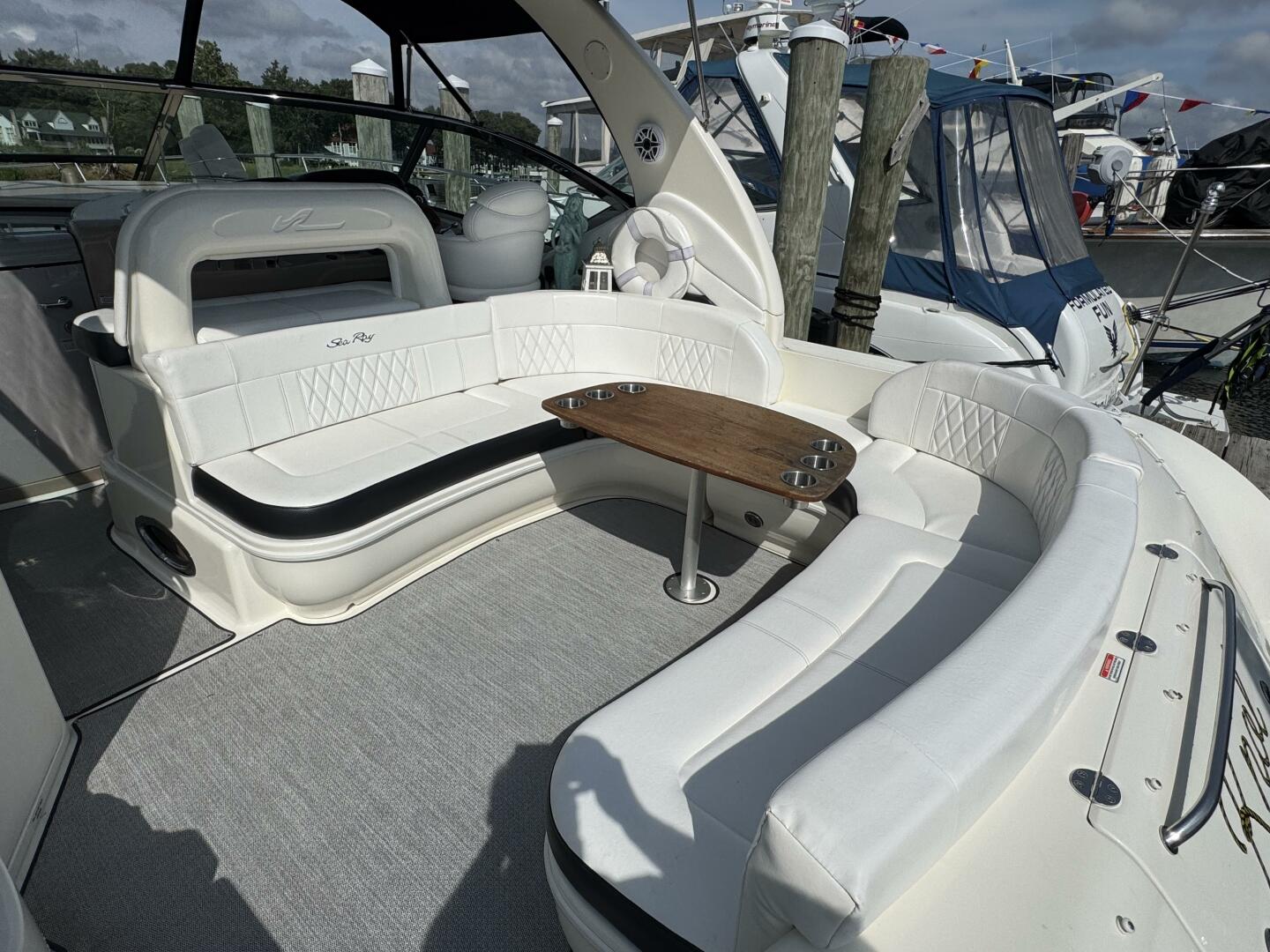 Slide: The Image of Sea Ray 420 Sundancer 2003 - 5551389