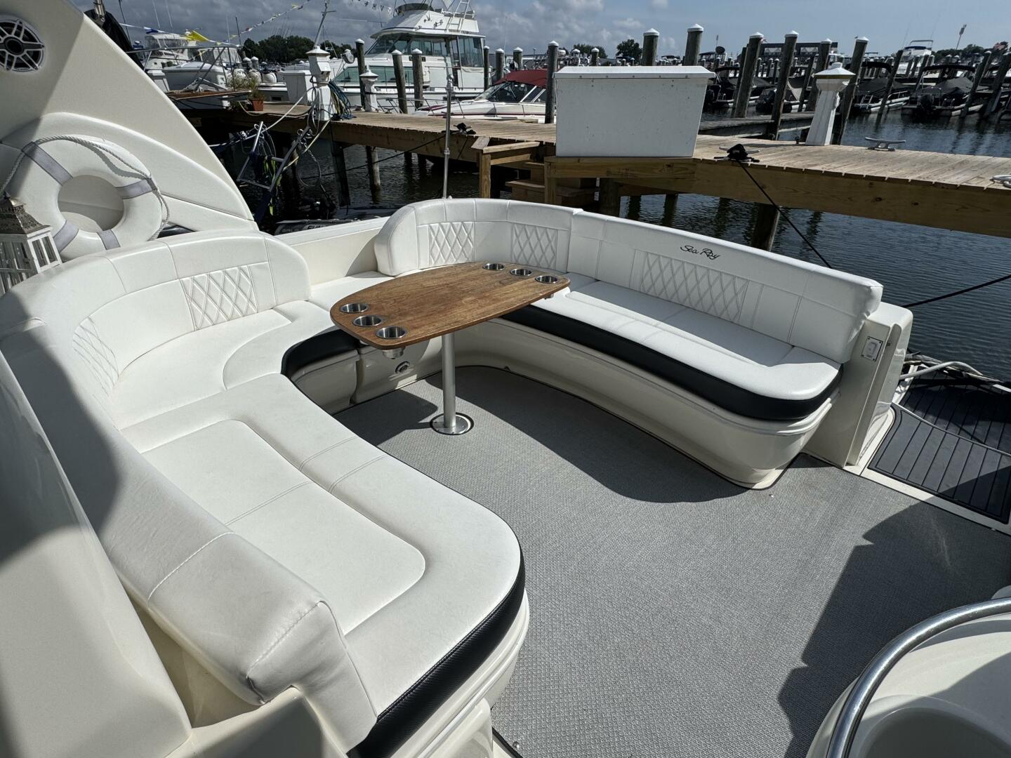 Slide: The Image of Sea Ray 420 Sundancer 2003 - 5551390