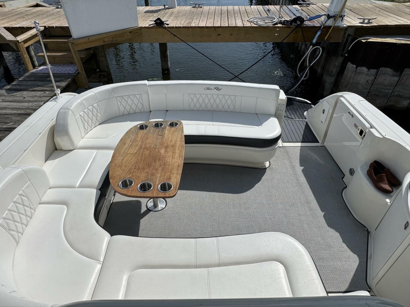 Slide: The Image of Sea Ray 420 Sundancer 2003 - 5551391