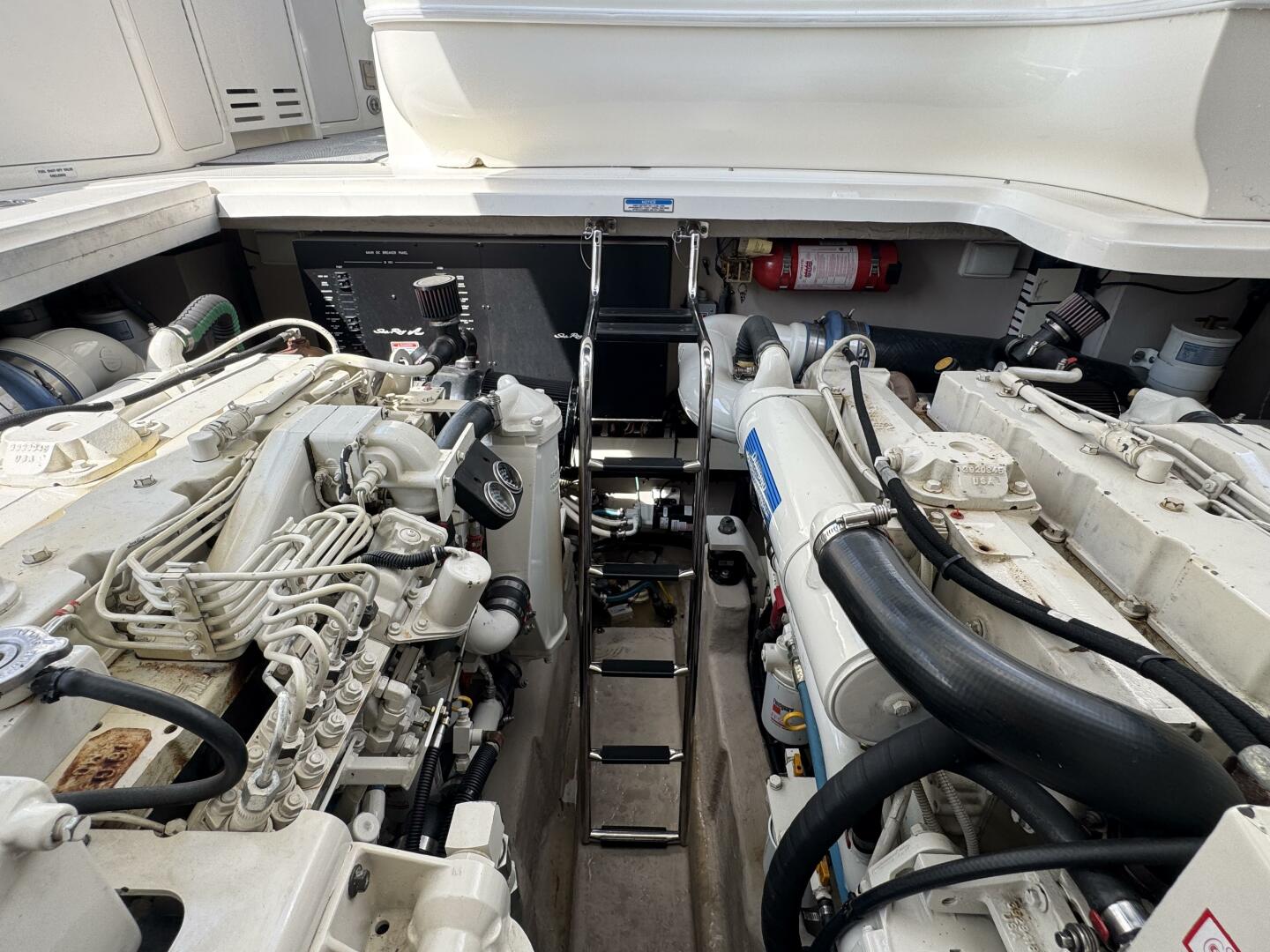 Slide: The Image of Sea Ray 420 Sundancer 2003 - 5551399