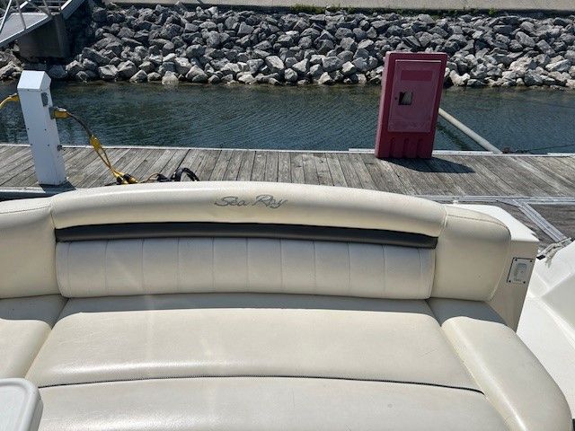 Slide: The Image of Sea Ray 420 SUNDANCER 2003 - 7