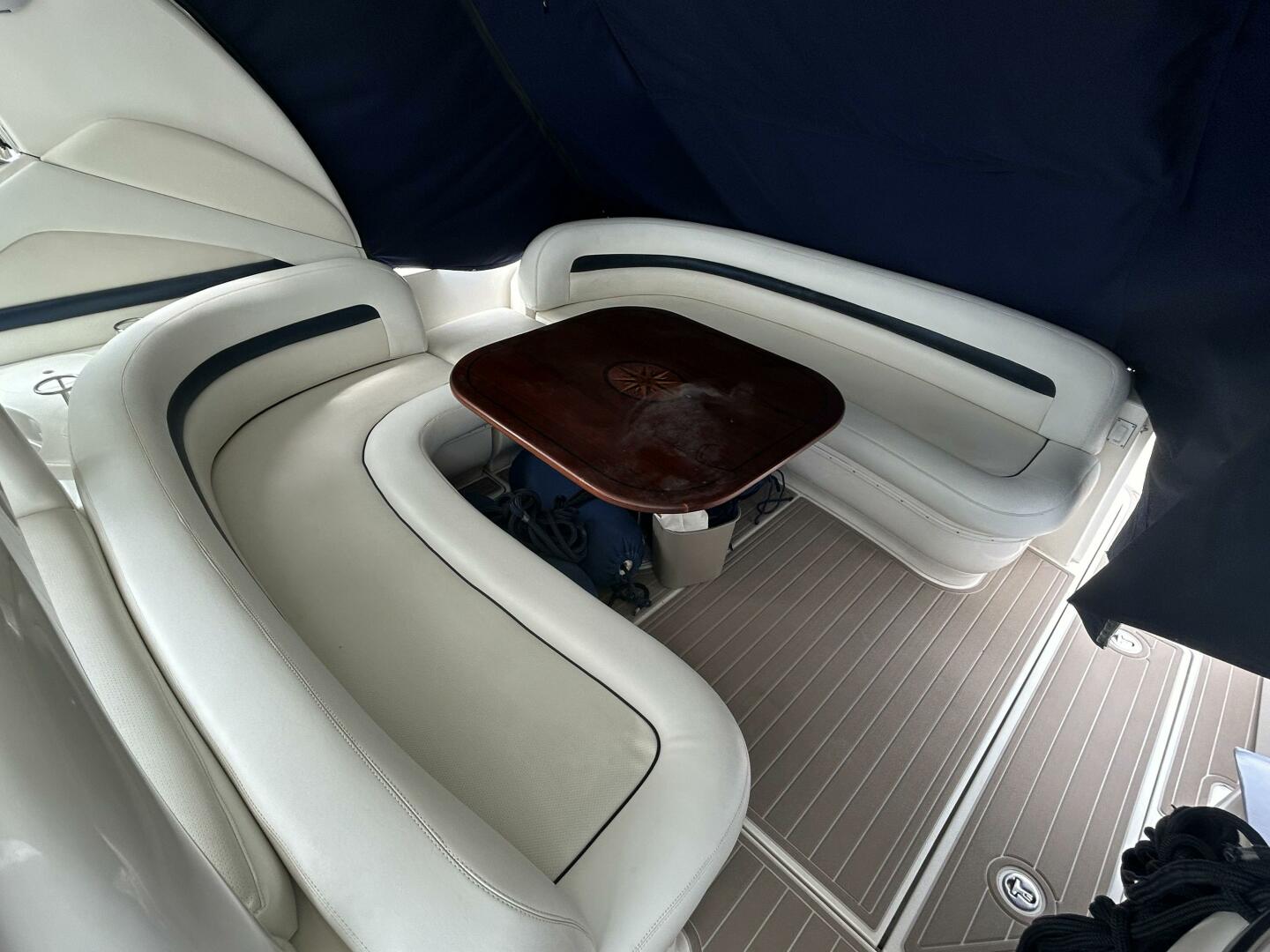 Slide: The Image of 2004 Sea Ray 420 DA  - 4683705