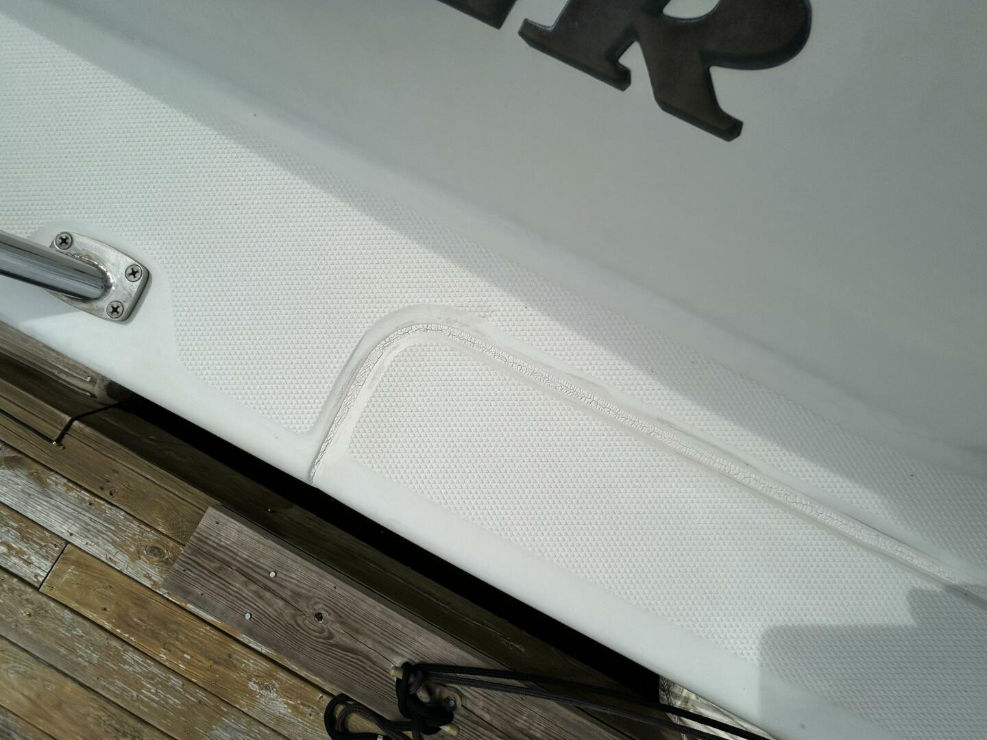 Slide: The Image of 2004 Sea Ray 420 DA  - 4683716