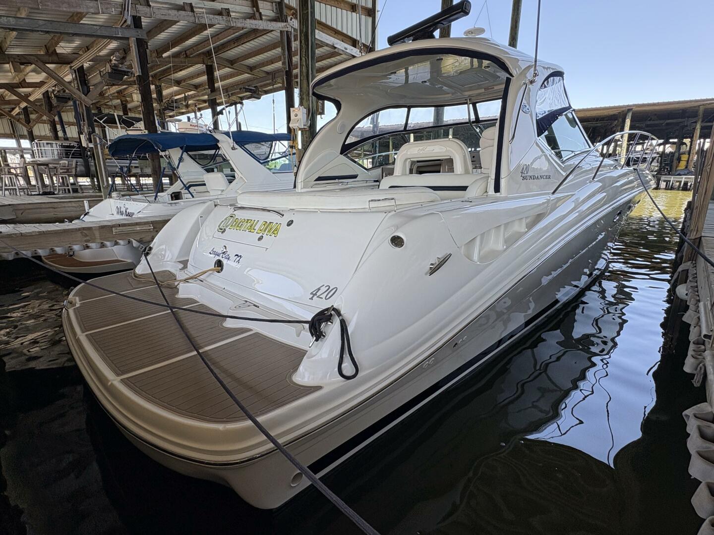 Slide: The Image of 2004 Sea Ray 420 DA  - 5203606