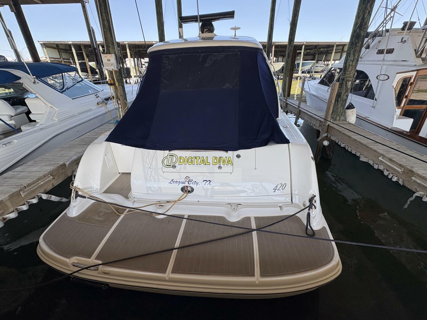 Slide: The Image of 2004 Sea Ray 420 DA  - 5203611