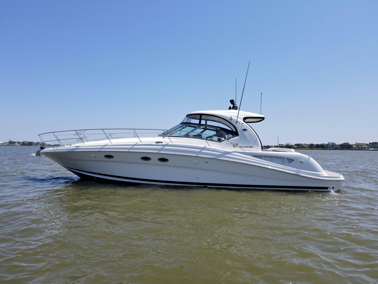 Slide: The Image of 2004 Sea Ray 420 DA  - 5203599