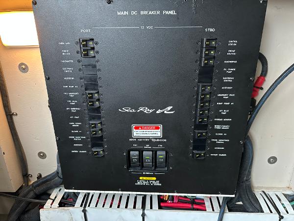 Slide: The Image of Sea Ray 420 Sundancer 2005 - 69