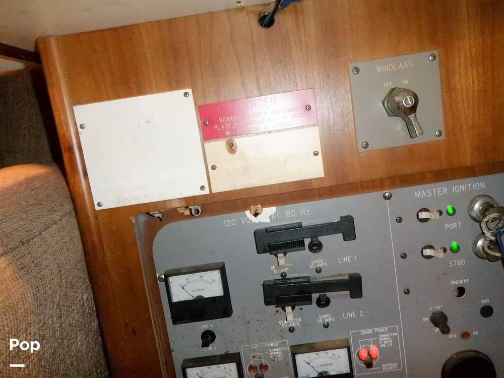Slide: The Image of Sea Ray 440 Aft Cabin 1989 - 9949995