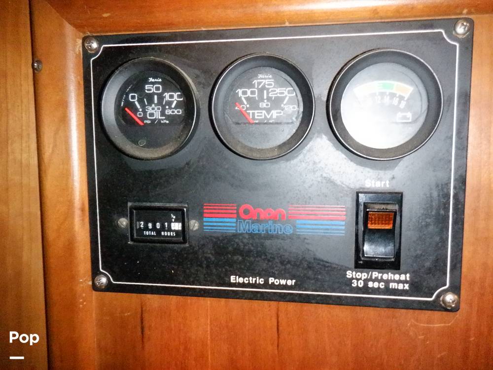 Slide: The Image of Sea Ray 440 Aft Cabin 1989 - 9949996