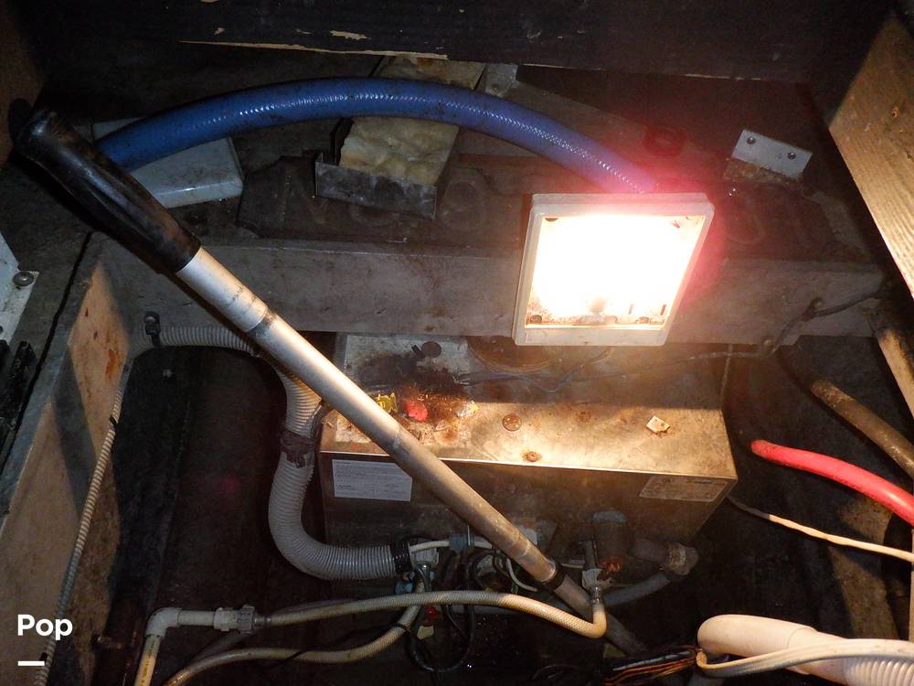 Slide: The Image of Sea Ray 440 Aft Cabin 1989 - 9950041