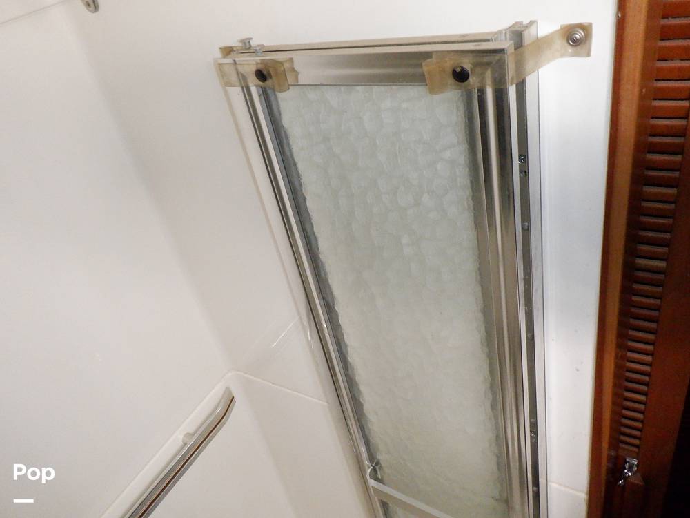 Slide: The Image of Sea Ray 440 Aft Cabin 1989 - 9950059