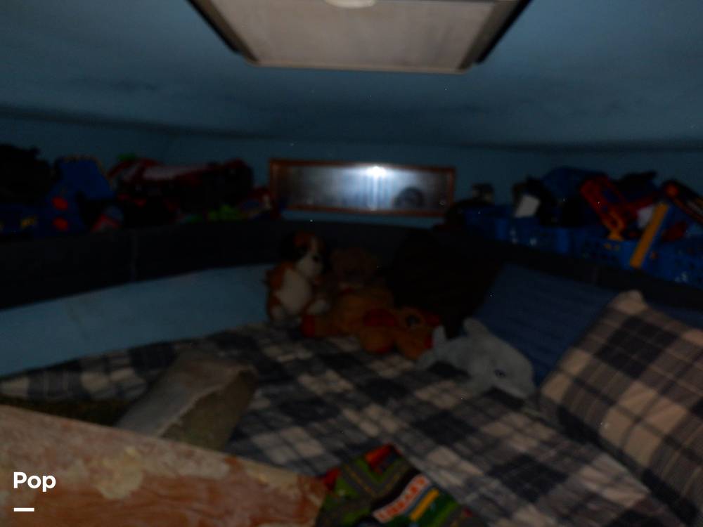 Slide: The Image of Sea Ray 440 Aft Cabin 1989 - 9950062