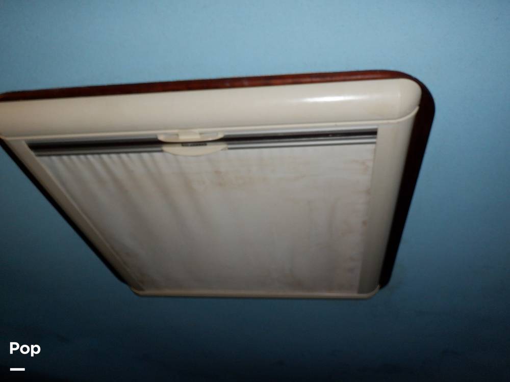 Slide: The Image of Sea Ray 440 Aft Cabin 1989 - 9950069