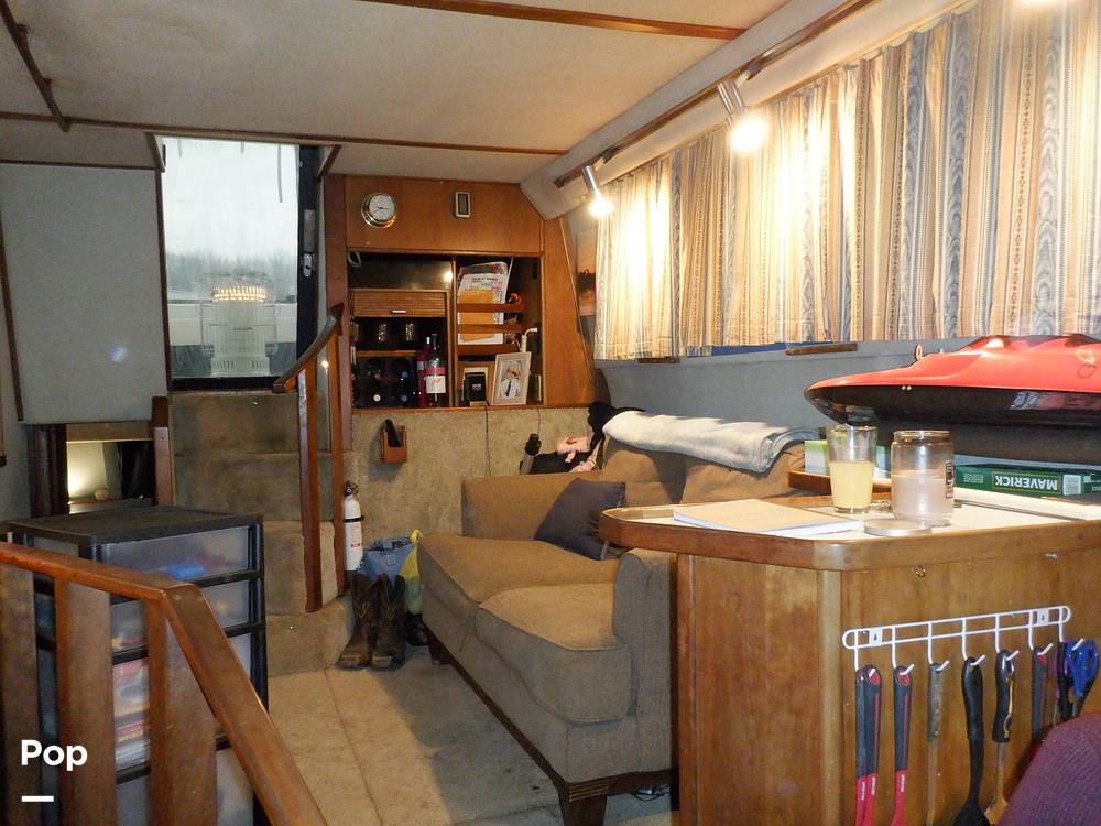 Slide: The Image of Sea Ray 440 Aft Cabin 1989 - 9950070