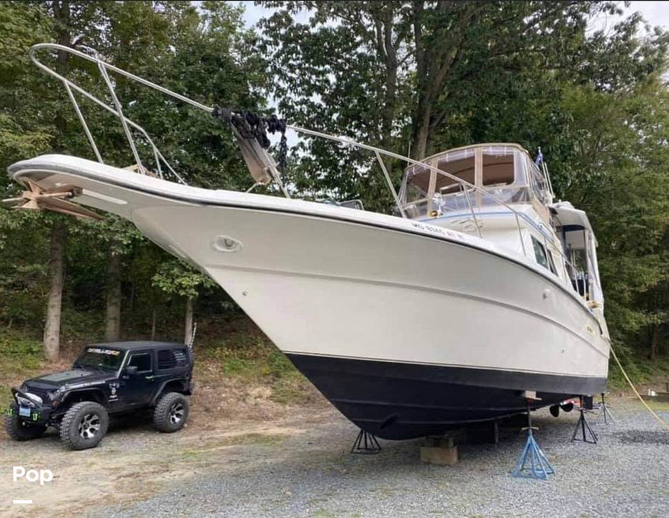 Slide: The Image of Sea Ray 440 Aft Cabin 1989 - 9867284