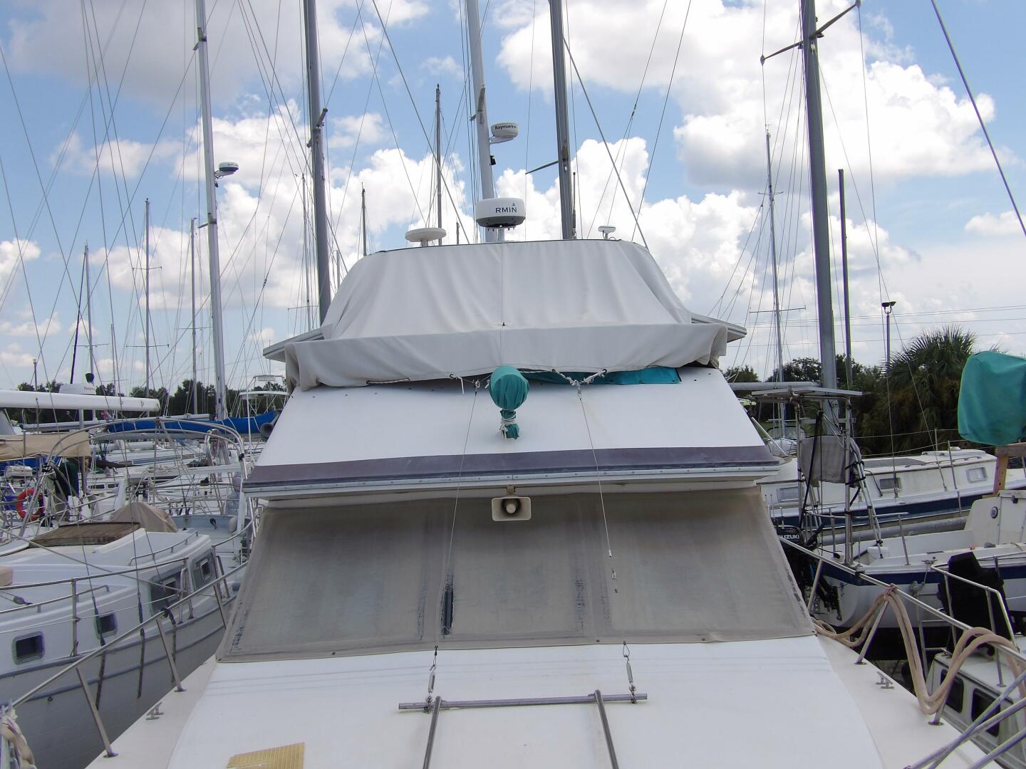 Slide: The Image of Sea Ray 440 Aft Cabin 1989 - 4578643
