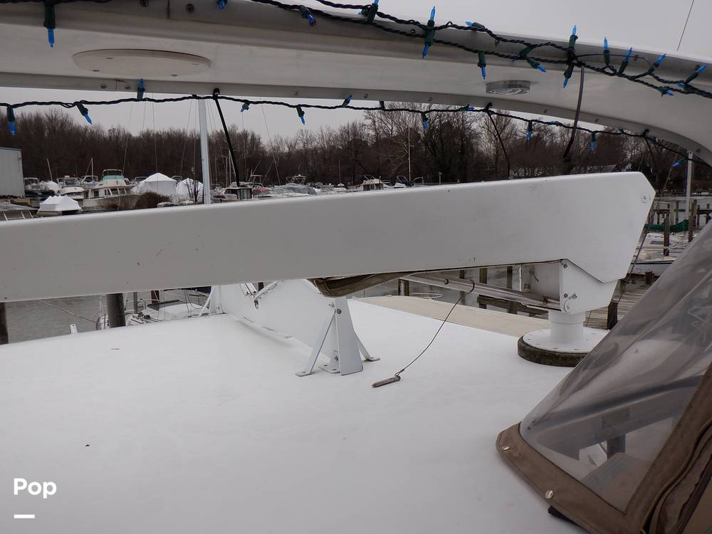 Slide: The Image of Sea Ray 440 Aft Cabin 1989 - 9950184