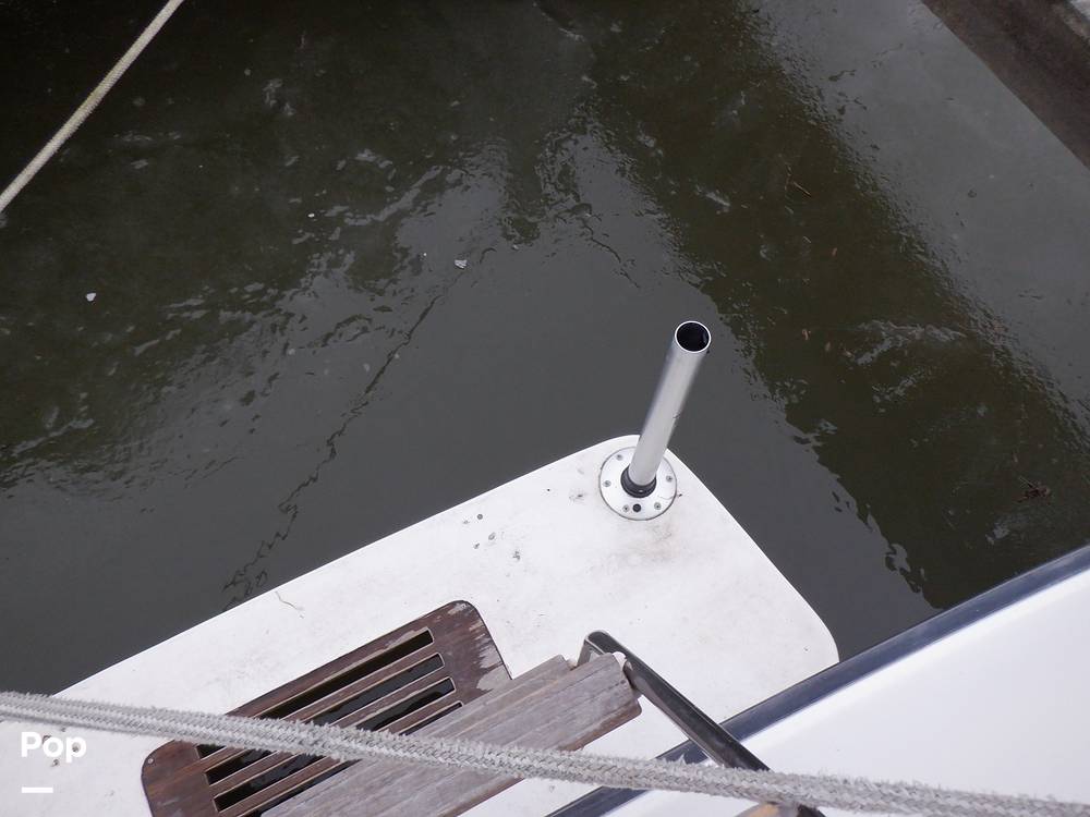 Slide: The Image of Sea Ray 440 Aft Cabin 1989 - 9950190