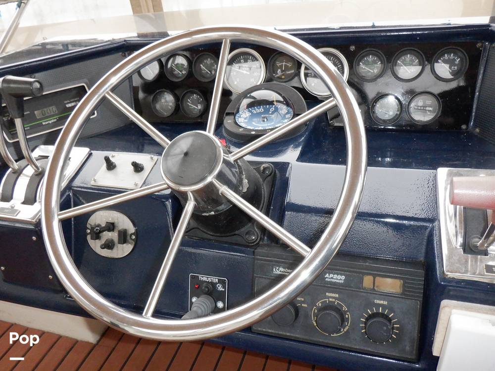 Slide: The Image of Sea Ray 440 Aft Cabin 1989 - 9950176