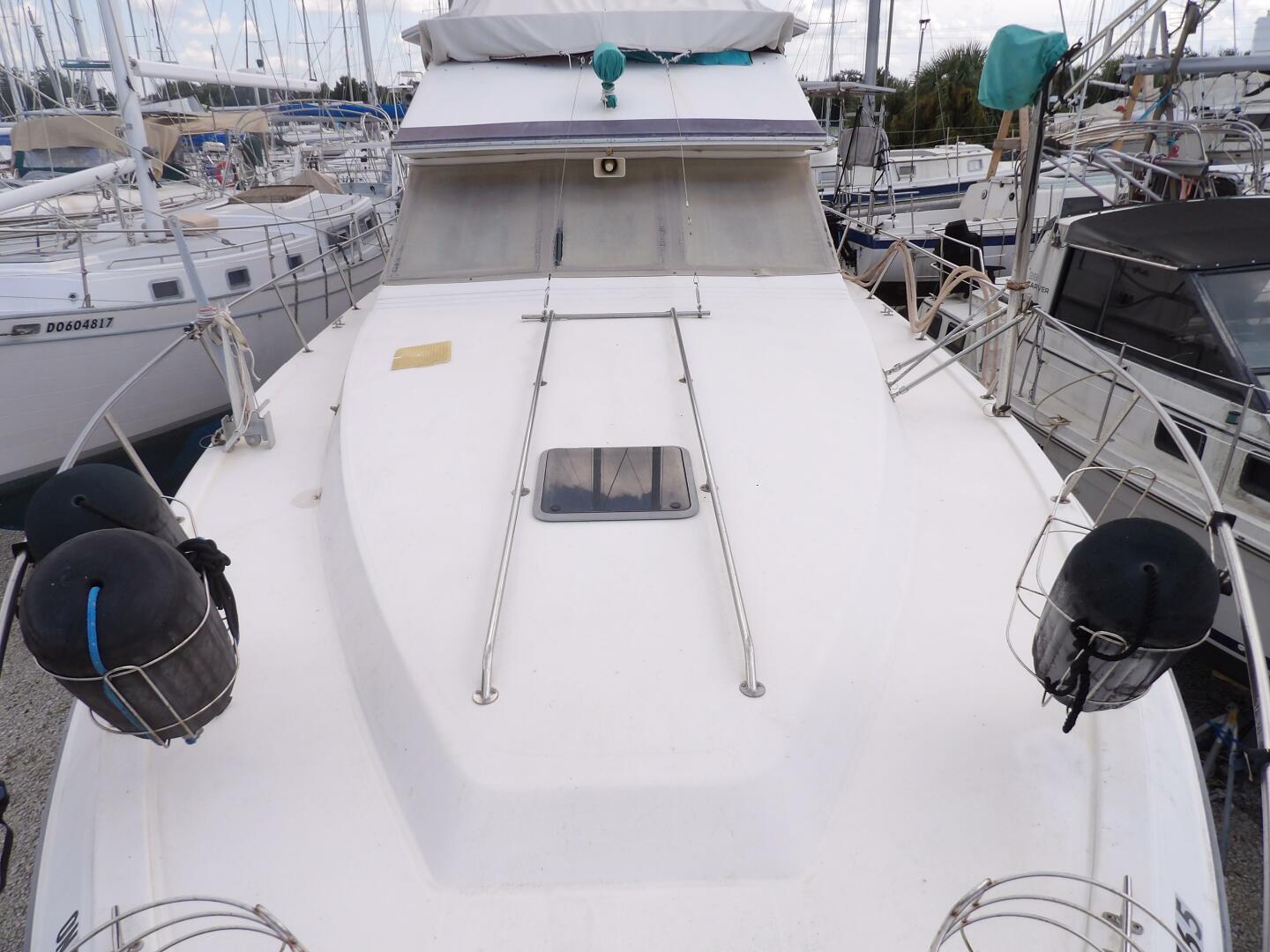 Slide: The Image of Sea Ray 440 Aft Cabin 1989 - 4578642