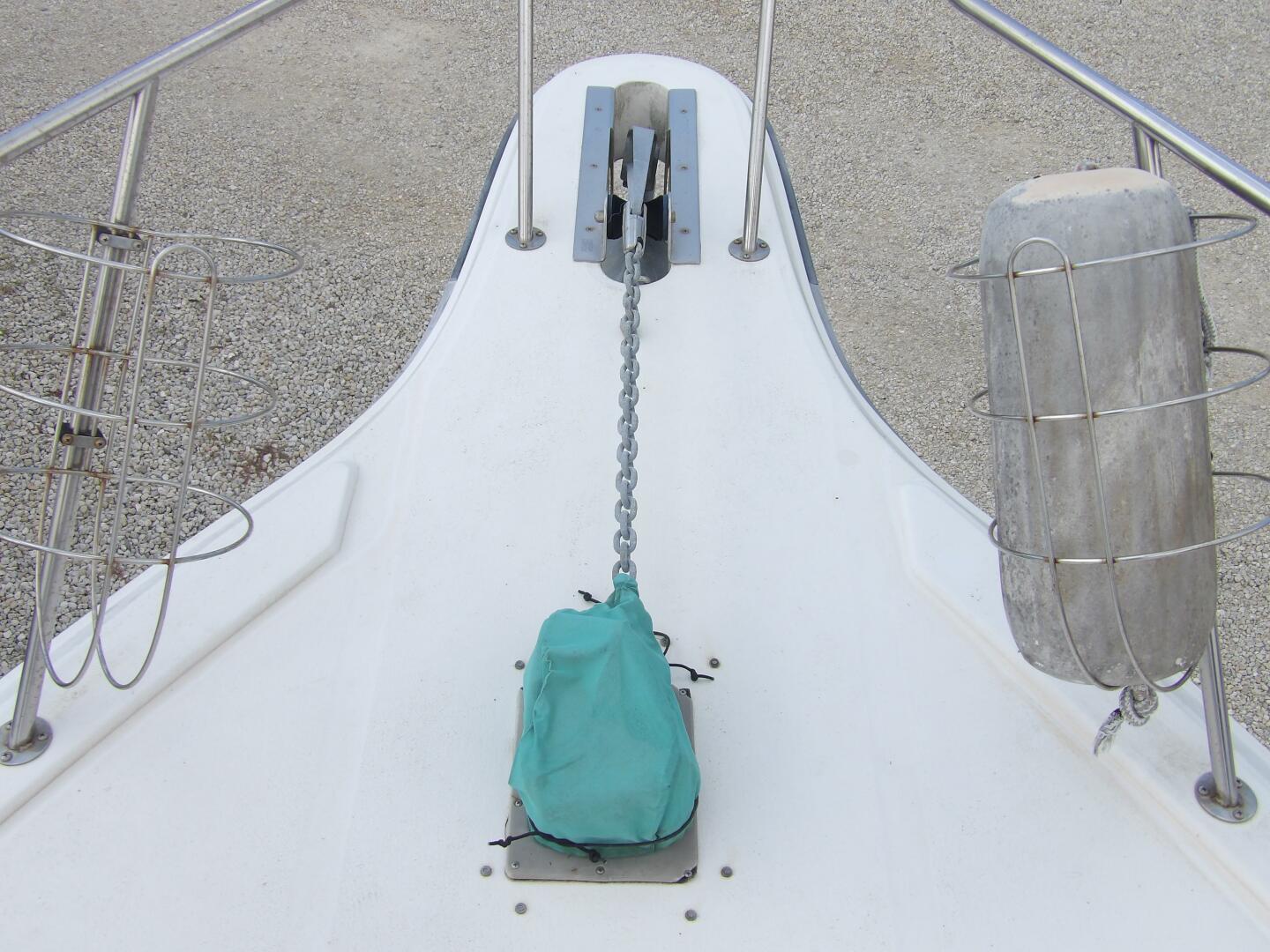 Slide: The Image of Sea Ray 440 Aft Cabin 1989 - 4578644