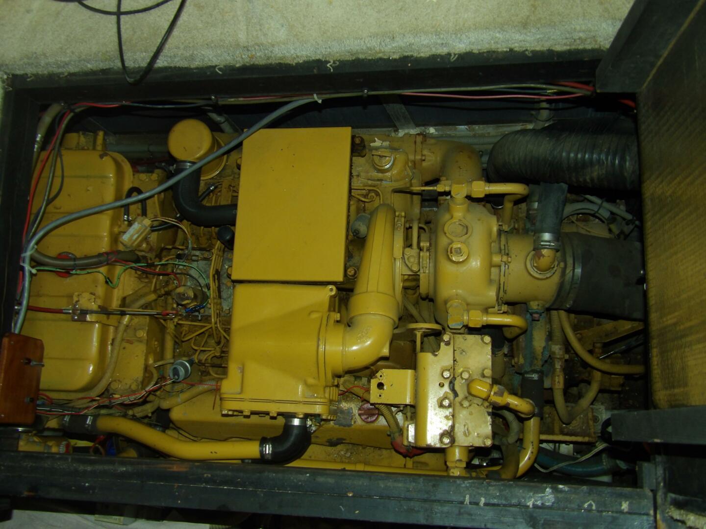 Slide: The Image of Sea Ray 440 Aft Cabin 1989 - 4578648