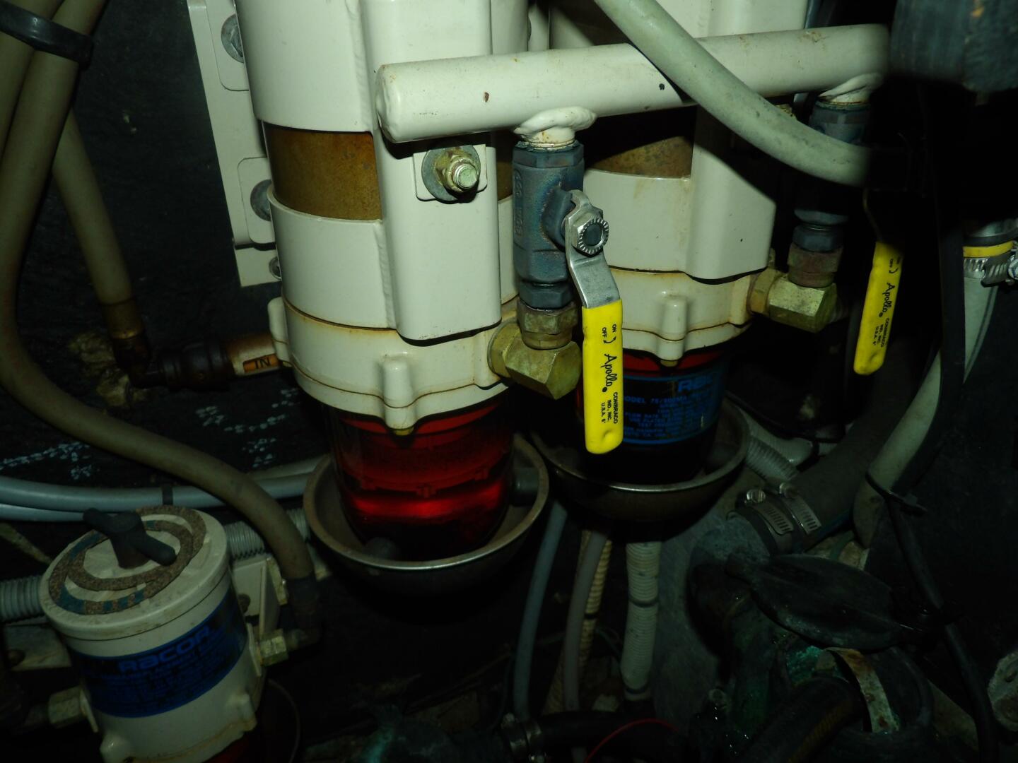 Slide: The Image of Sea Ray 440 Aft Cabin 1989 - 4578654