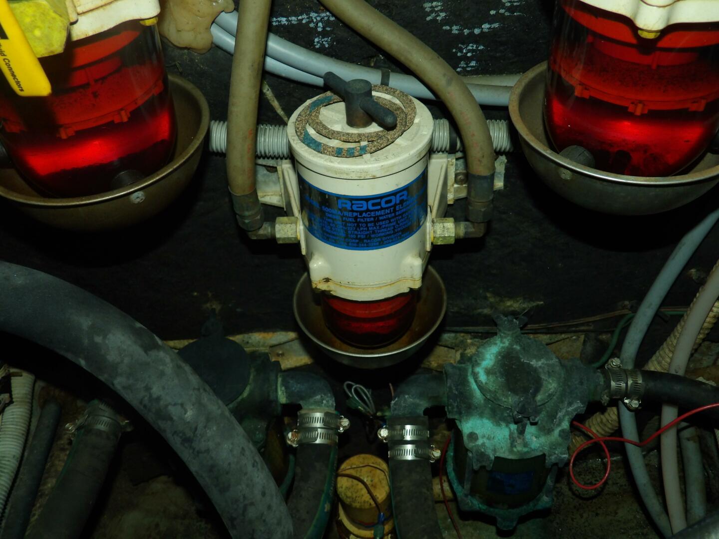 Slide: The Image of Sea Ray 440 Aft Cabin 1989 - 4578655