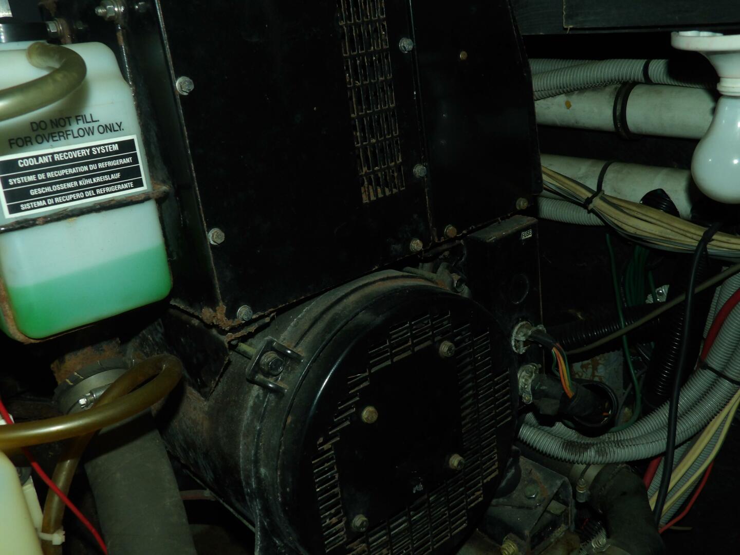 Slide: The Image of Sea Ray 440 Aft Cabin 1989 - 4578657